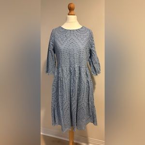 La Ragazze Made in Italy blue eyelet broderie anglaise dress size medium